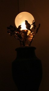 A light and bronze sculpture